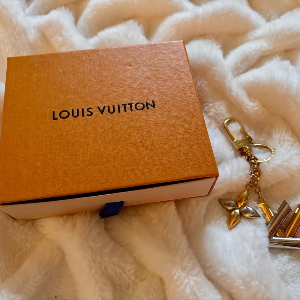 Authentic LV LOUIS VUITTON BAG CHARM /Key Ring - Picture 4 of 7
